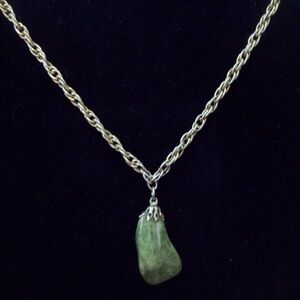 Vintage Green Stone Pendant 
Sarah Coventry Chain 
13" Length 
c 1960s